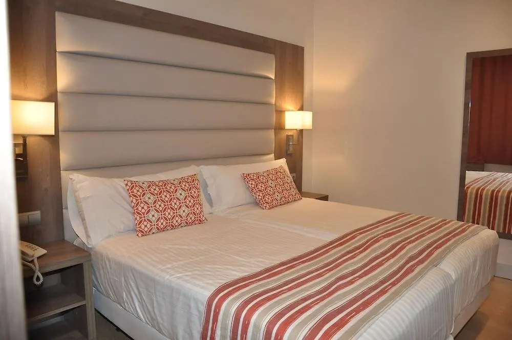 Hotel Selu Córdoba 3*,