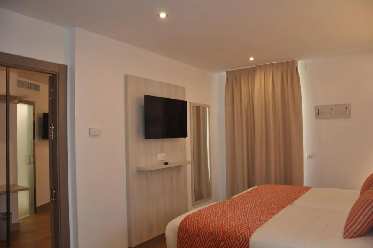 ***  Hotel Selu Córdoba España